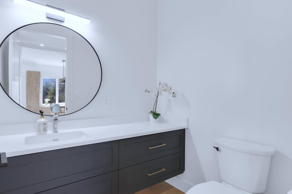 listing image 1105100027706057330