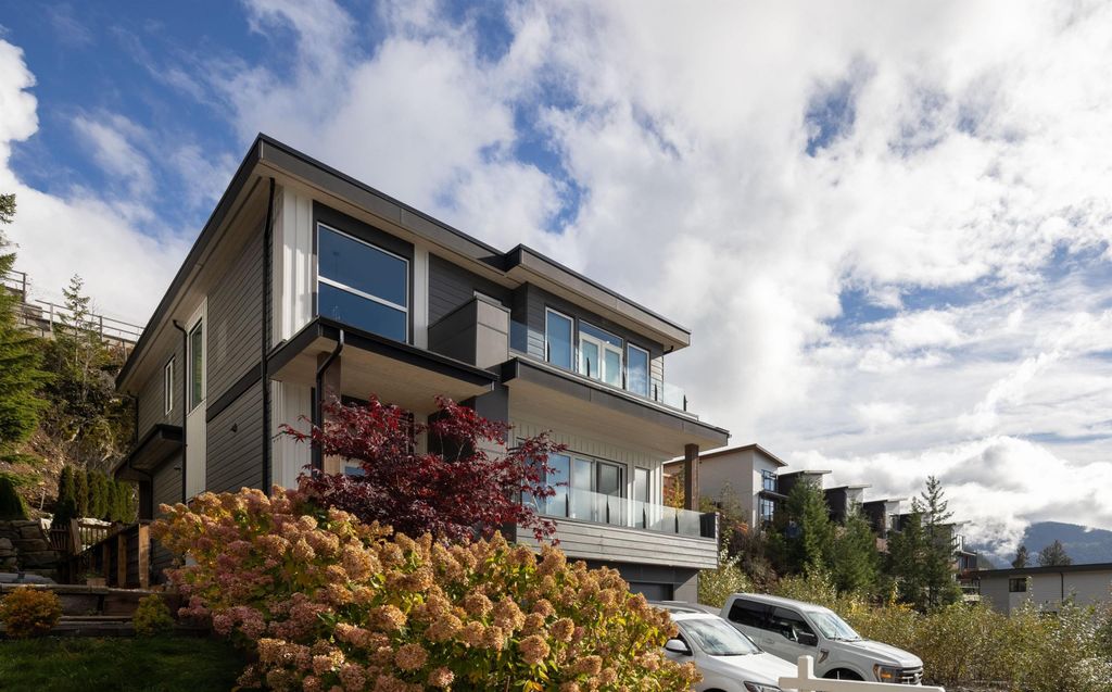 listing image 1104174964636306255