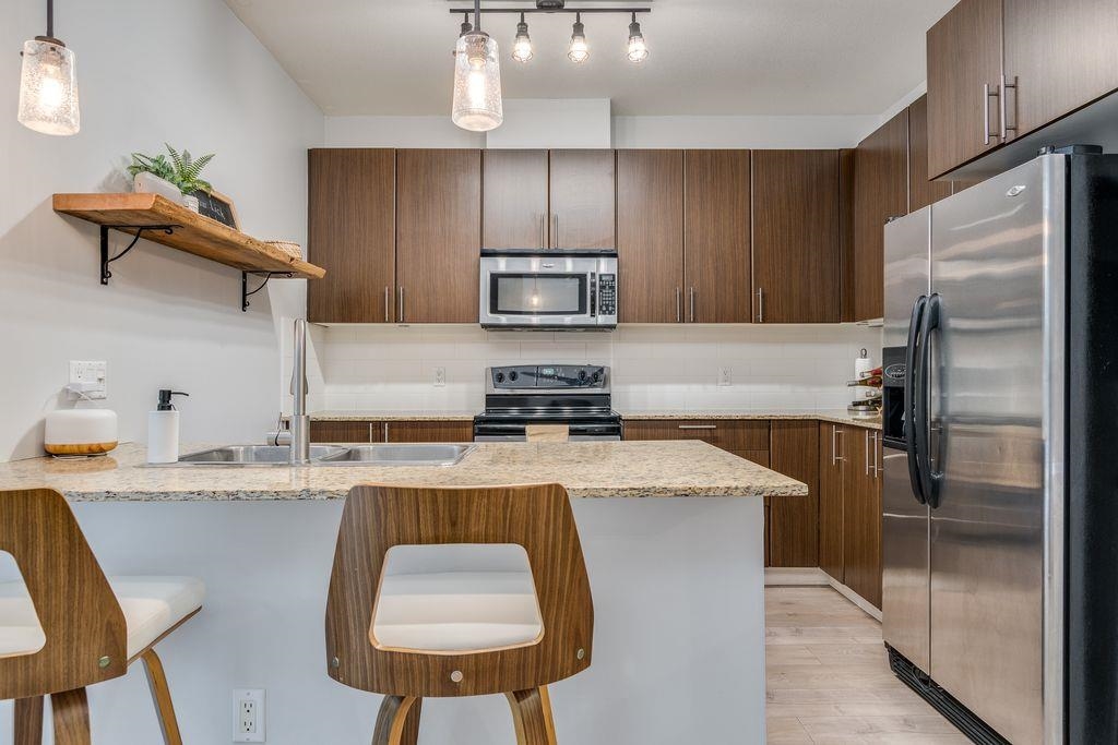 2477 Kelly Avenue 118