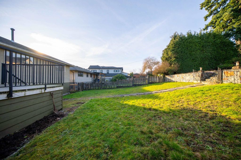 listing image 1104966434131394791