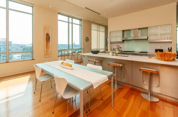 2901 - 1005 Beach Ave, Vancouver, BC 2