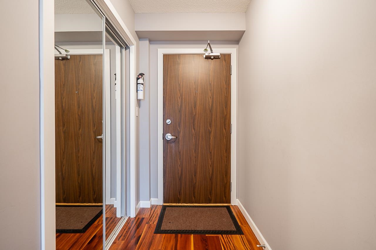 295 Guildford Way 407