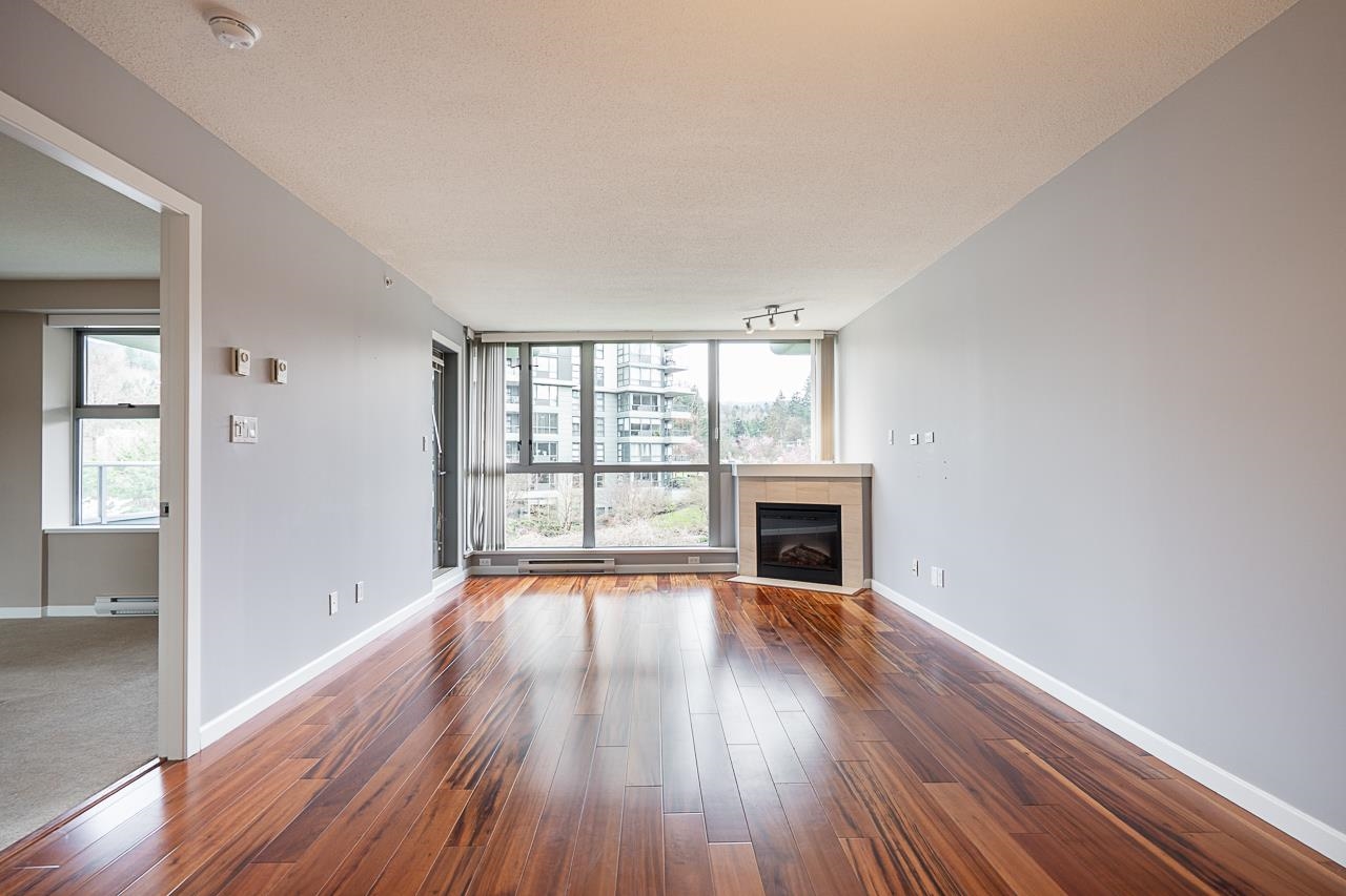 295 Guildford Way 407