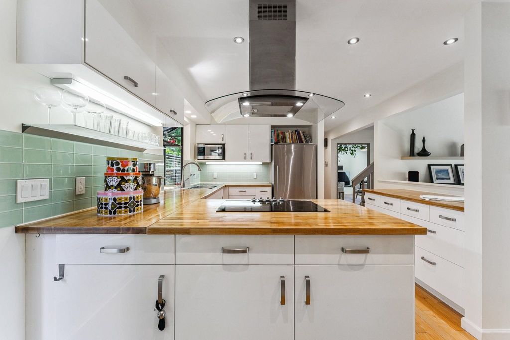listing image 1101896584359227237