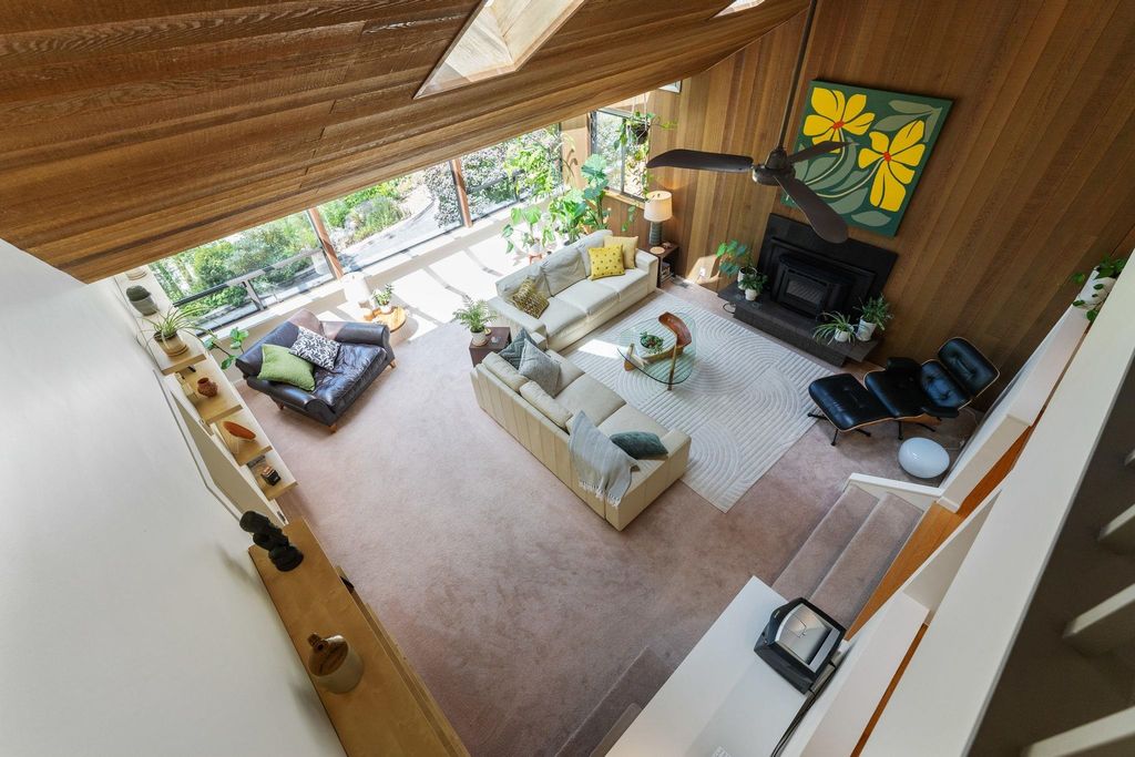 listing image 1106024152639982889