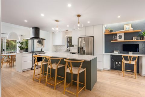 1001 Northlands Drive 48 North Vancouver BC V7H 2Z2