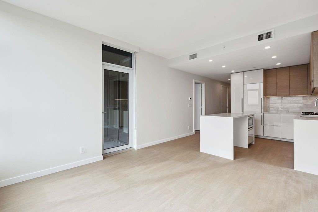 listing image 1107592436044772349