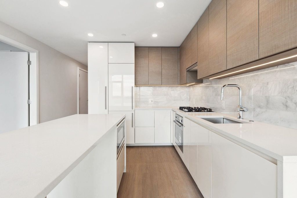 listing image 1104953733000198606