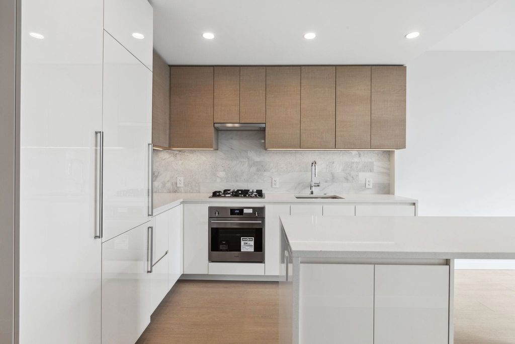 listing image 1105944374738345193