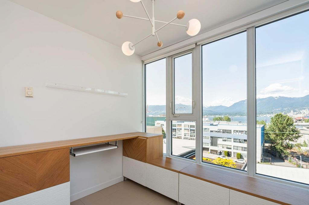 listing image 1100916217811461675