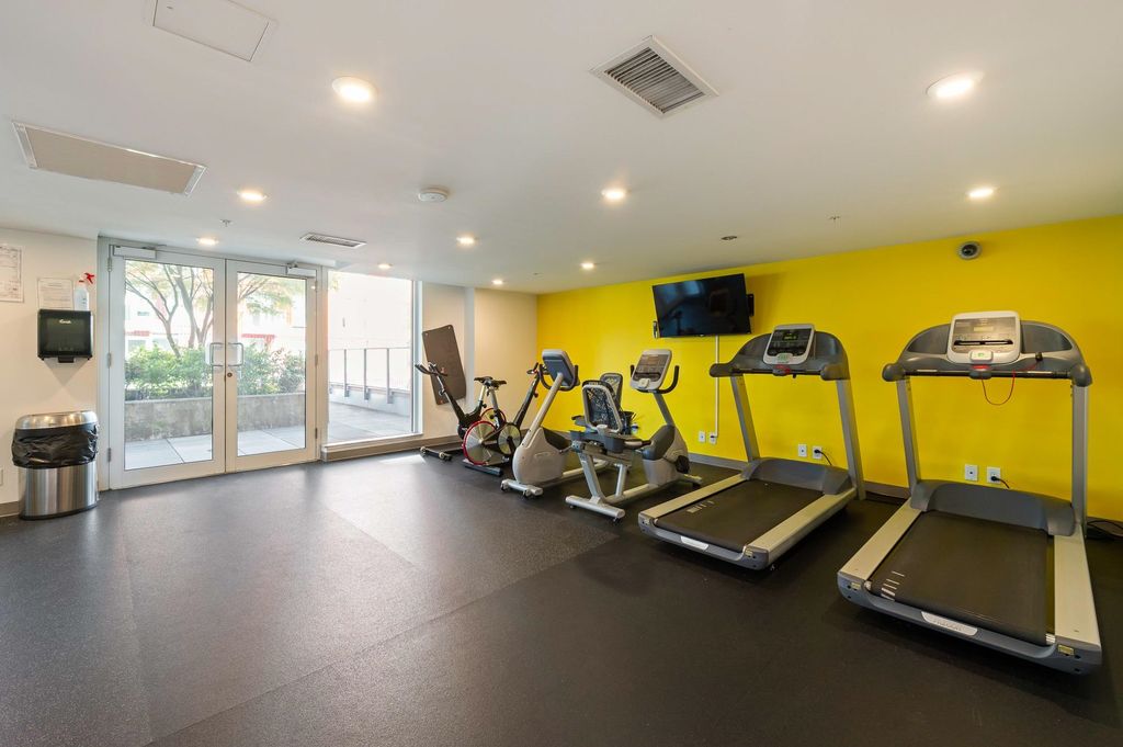 listing image 1103052953579184974