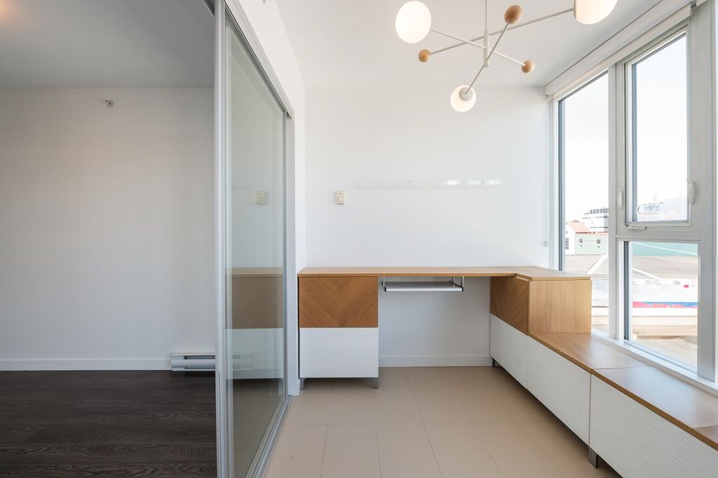 listing image 1107715044394517895