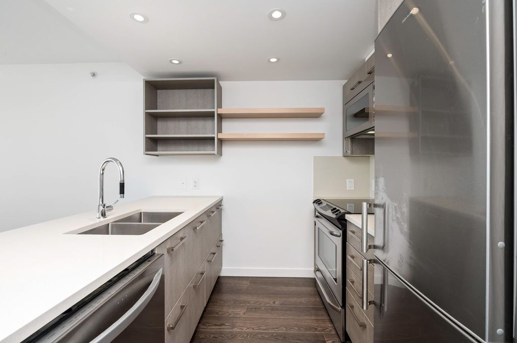 listing image 1107312856094970848