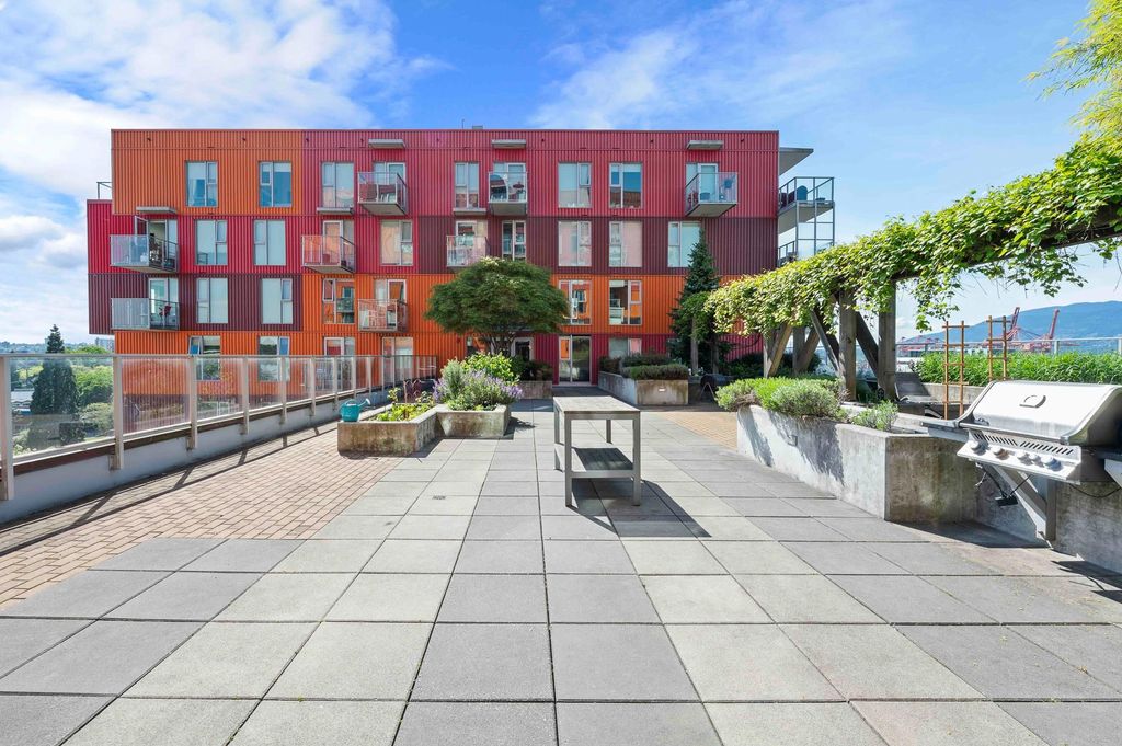 listing image 1107888571663044602