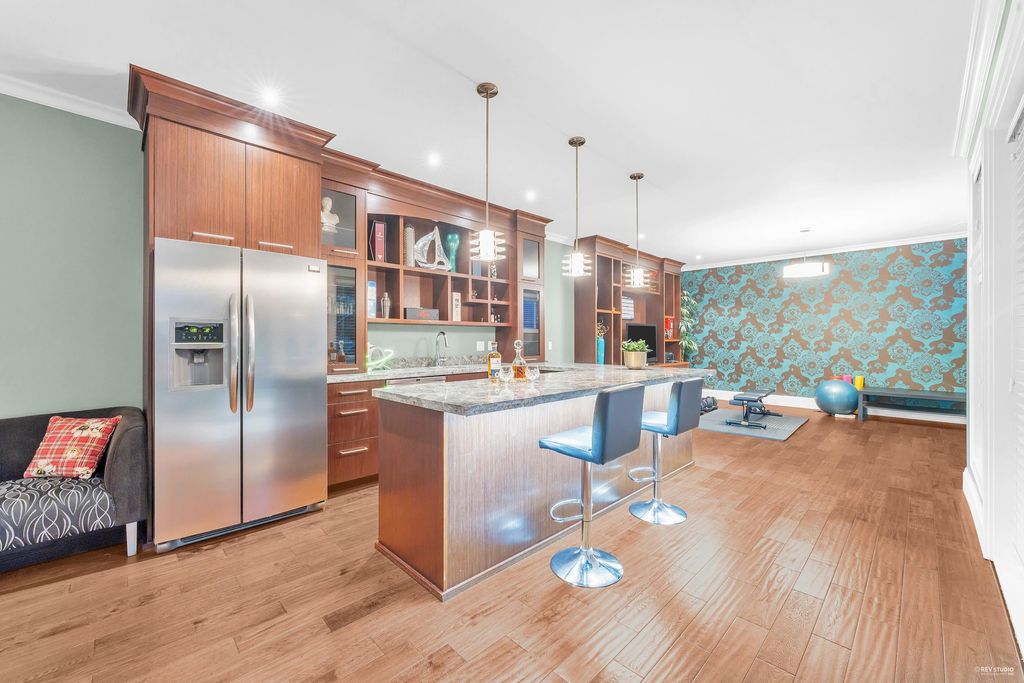 listing image 1105180389926374645