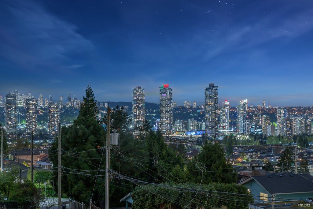 listing image 1107678220636286500
