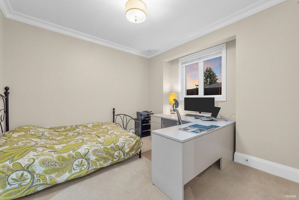 listing image 1109859018604646435