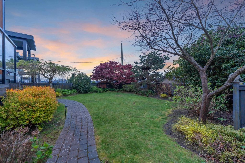 listing image 1104502571819152491