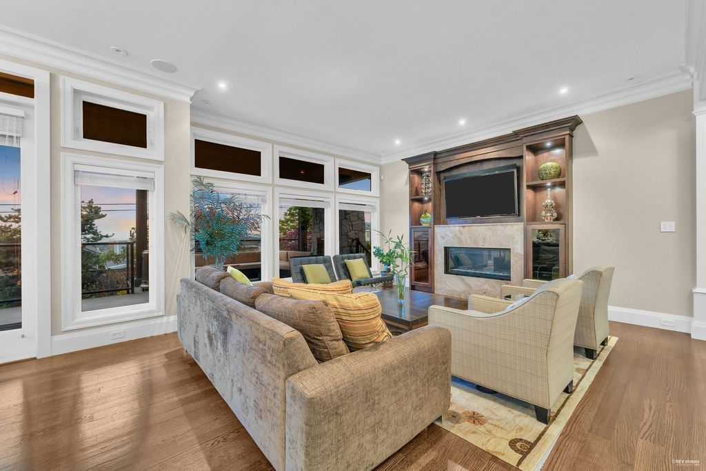 listing image 1109298376334284770