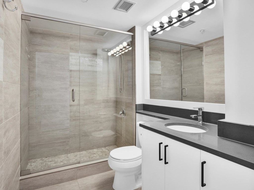 listing image 1103806919578919446