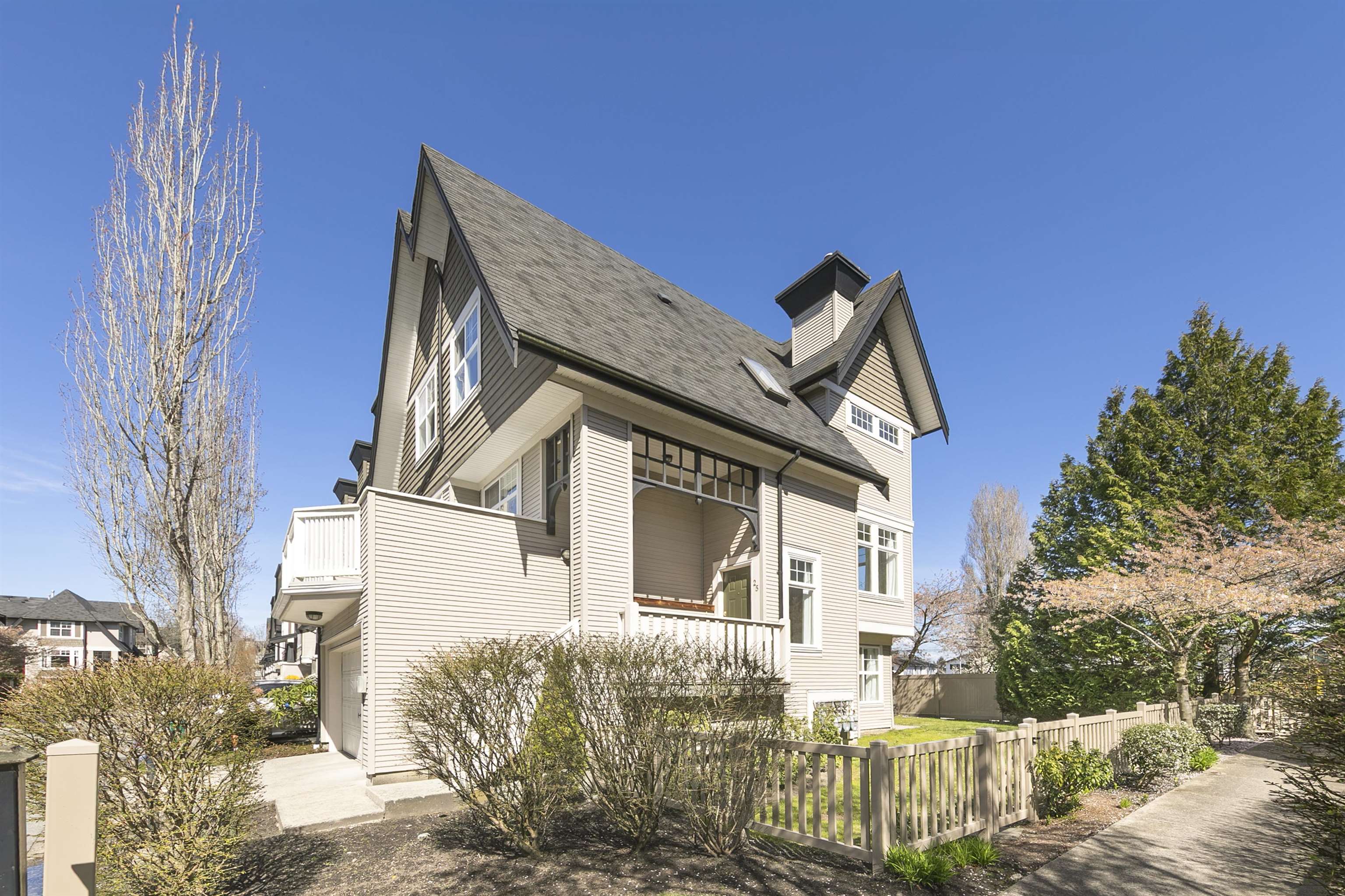 6888 Robson Drive 25