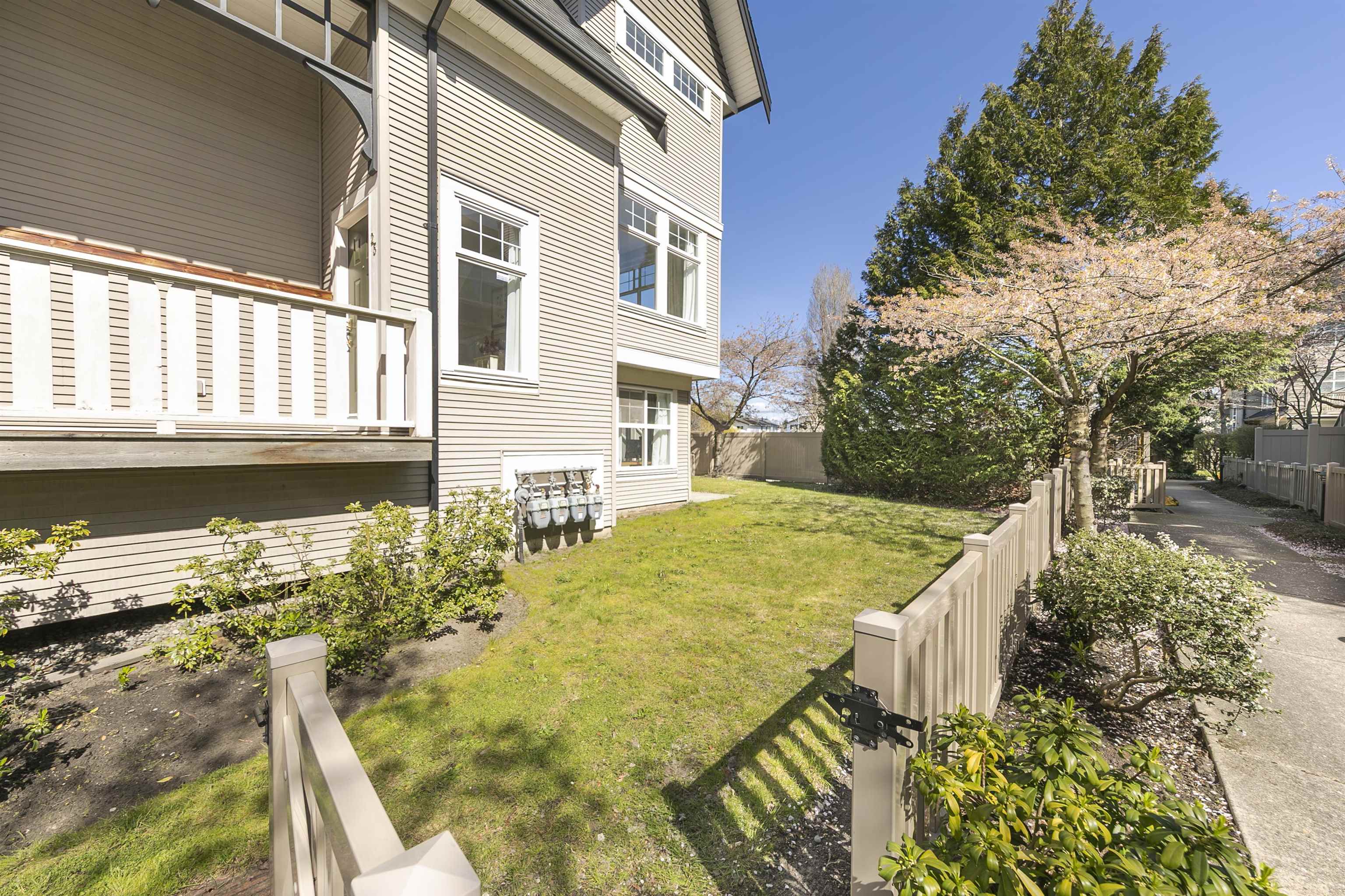 6888 Robson Drive 25