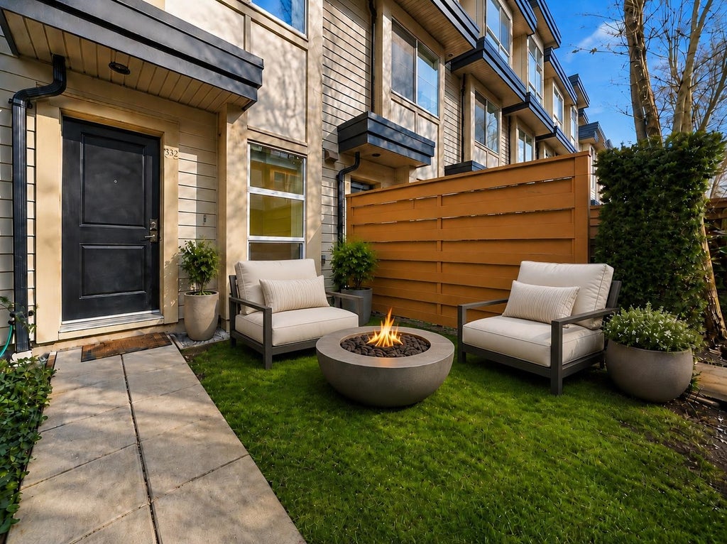 Photo of 19477 72a Avenue #39, Surrey, BC V4N 6M2 (MLS # R3172592)