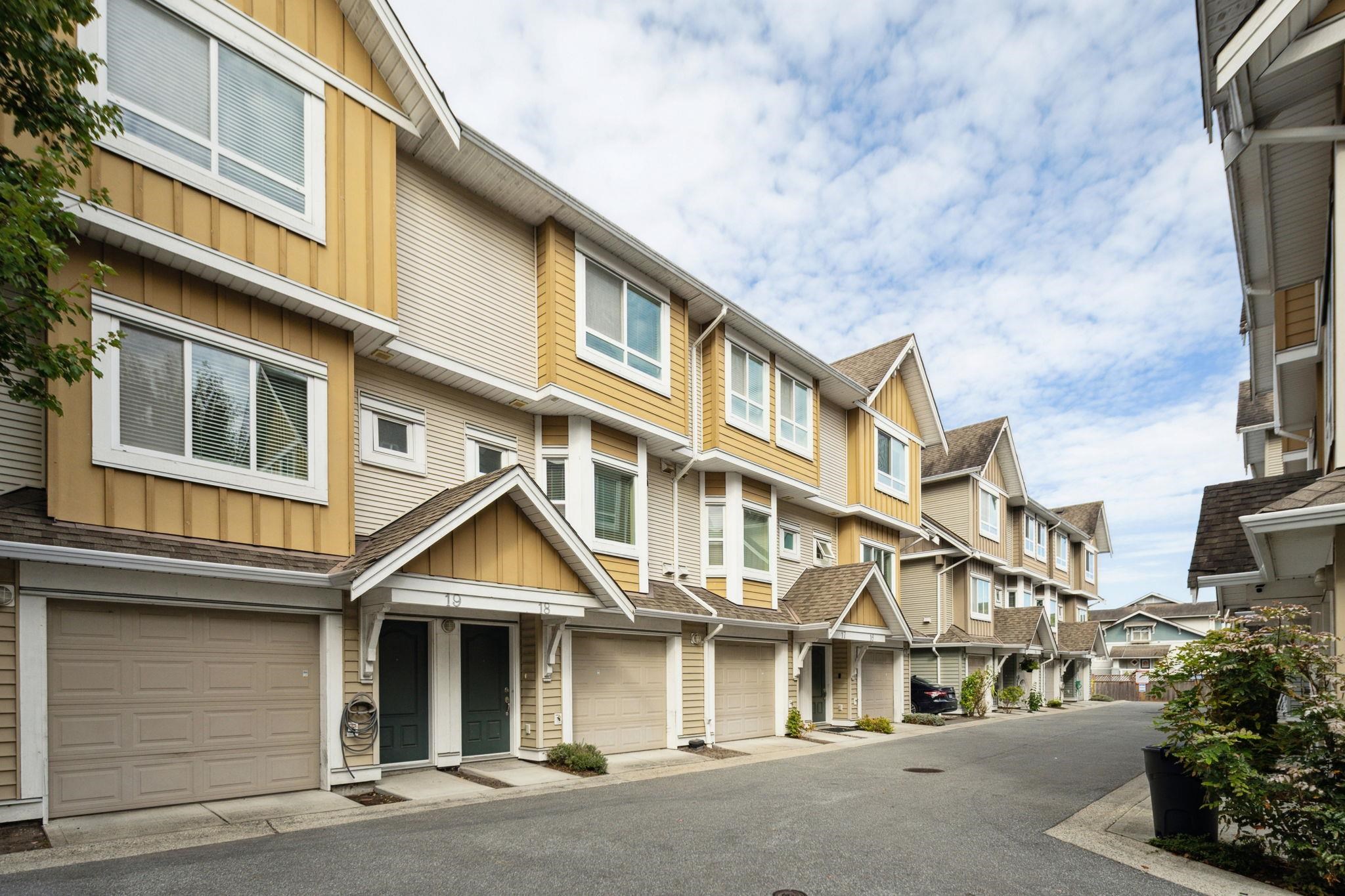 9451 Granville Avenue 16