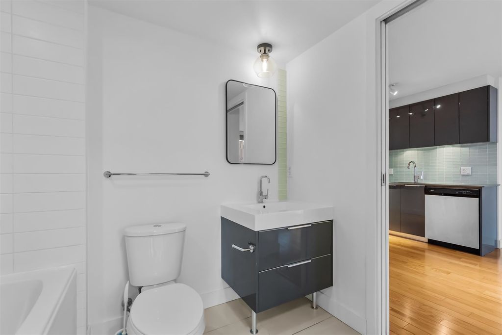 listing image 1105955073044247357