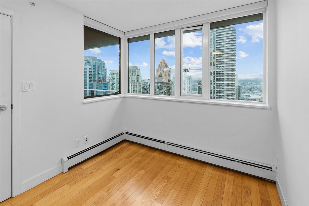 listing image 1104641255807971924