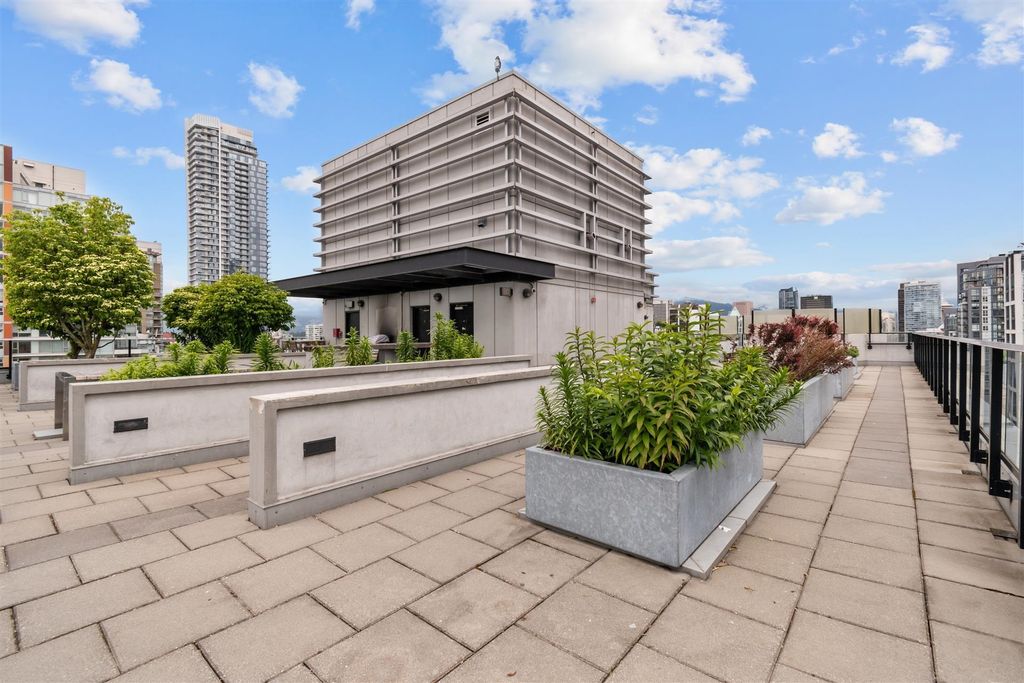 listing image 1105555626867631468