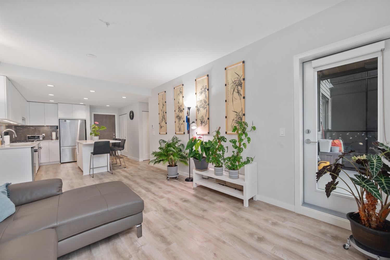 615 Cottonwood Avenue 407