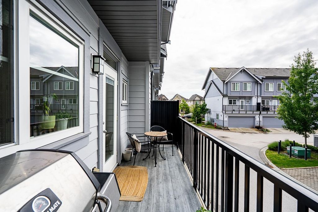 listing image 1104794560519879608