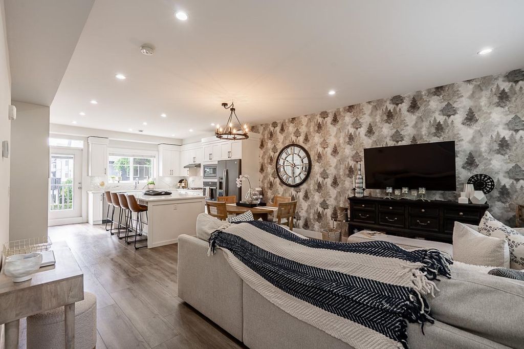 listing image 1107802936993236868