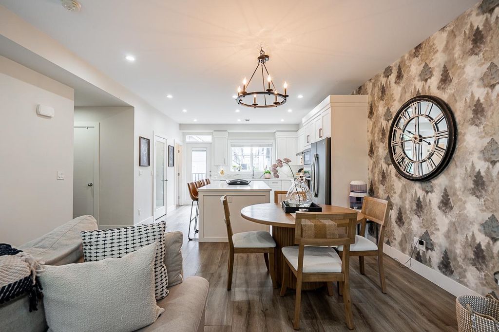 listing image 1107050571792489785