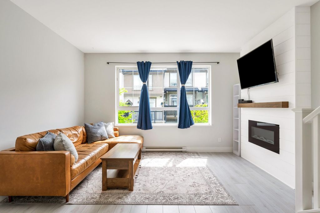 Photo of 19505 68a Avenue #121, Surrey, BC V4N 6K3 (MLS # R3143319)