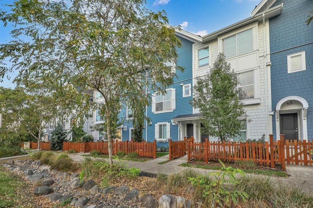 Photo of 20451 84 Avenue #43, Langley, BC V2Y 0X5 (MLS # R3143962)