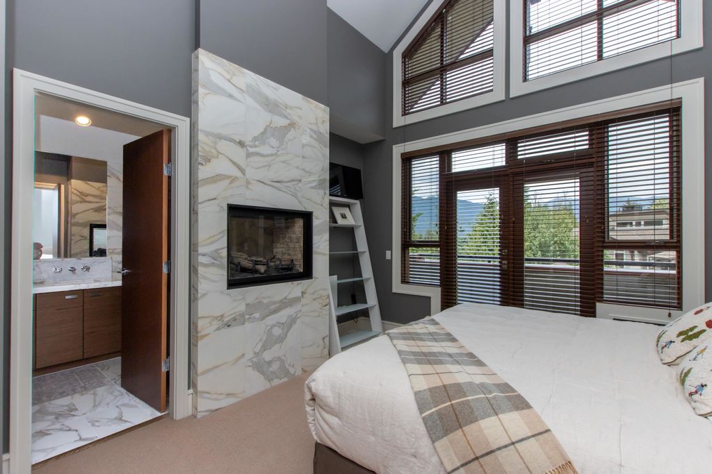 listing image 1104530709606006452