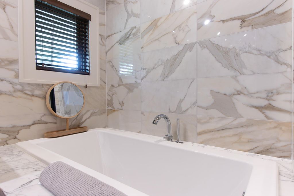 listing image 1105869341455046377