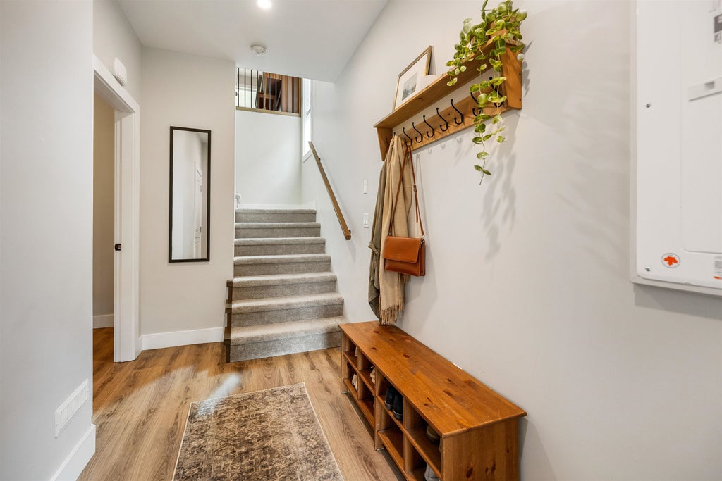 Photo of 10392 Wedgewood Drive, Chilliwack, BC V2P 6B9 (MLS # R3151128)
