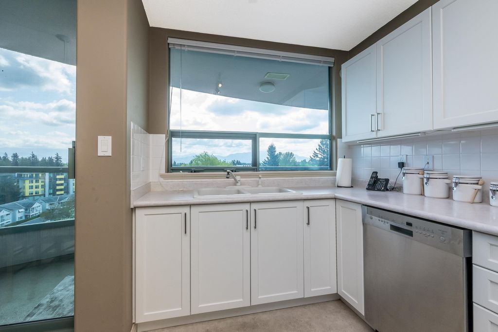 listing image 1101387161686249089