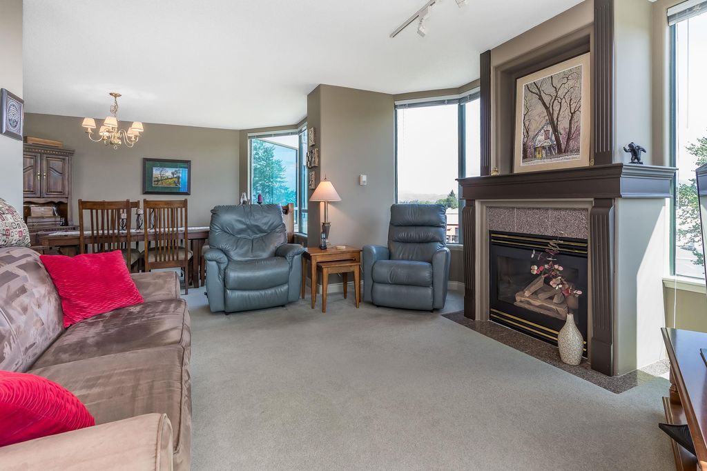 listing image 1102371748756582710