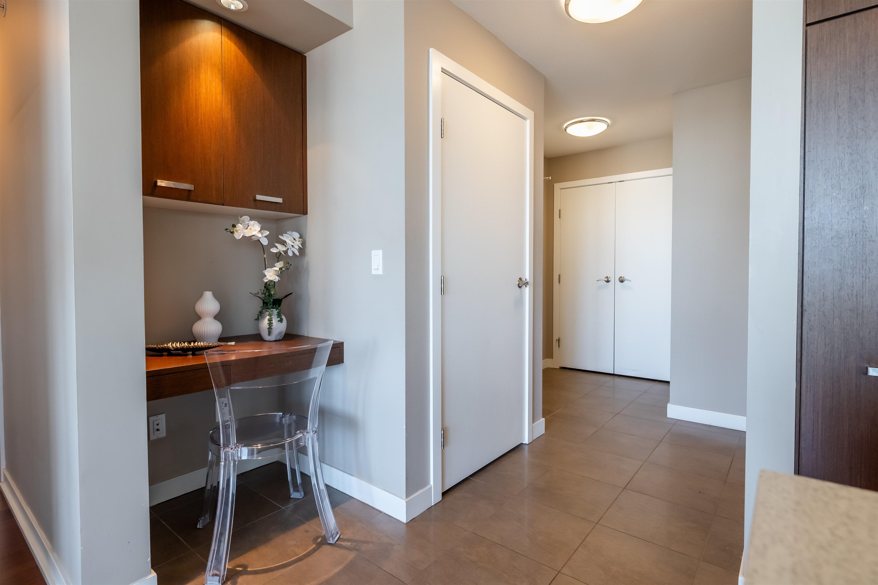2950 King George Boulevard 402