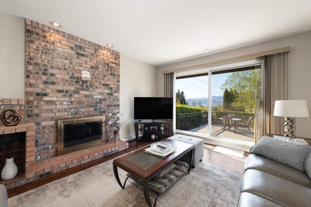 listing image 1100692139546558673