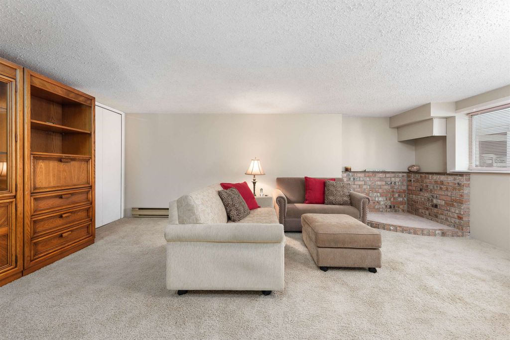 listing image 1109449925109657231
