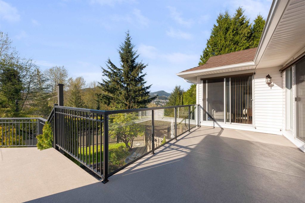 listing image 1104387692699572558