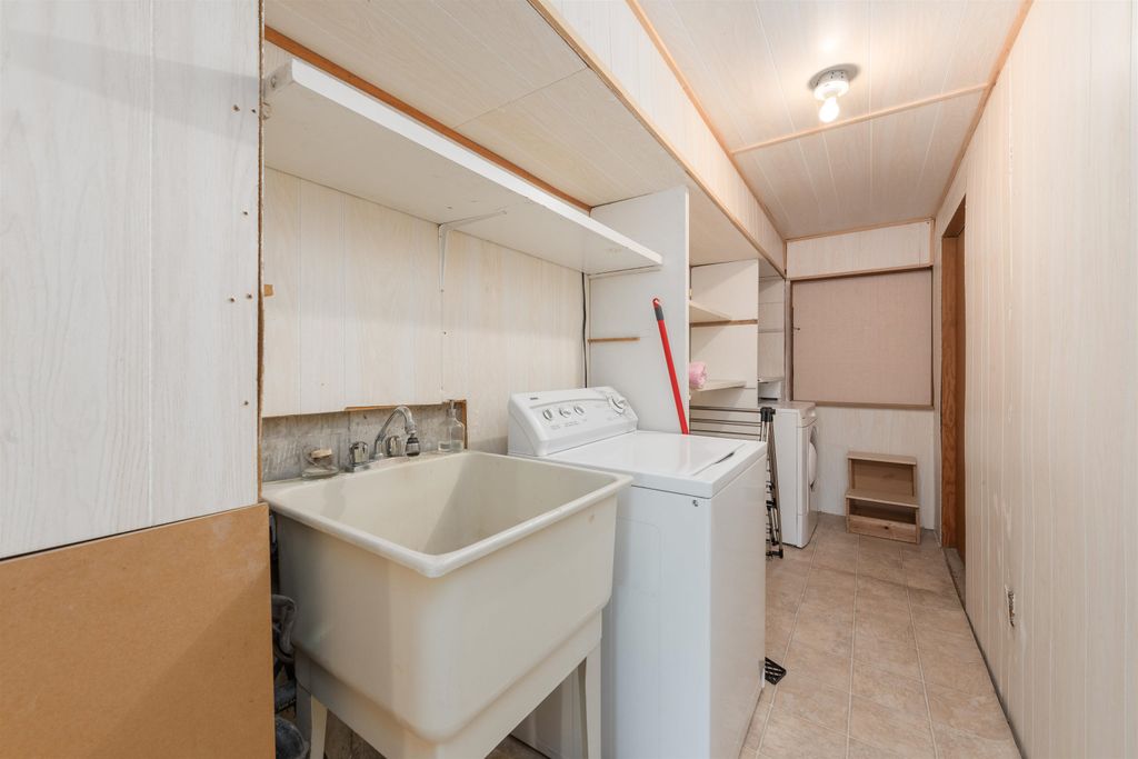 listing image 1100782816450404718