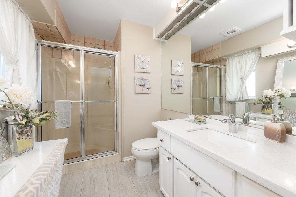 listing image 1105349198818213112