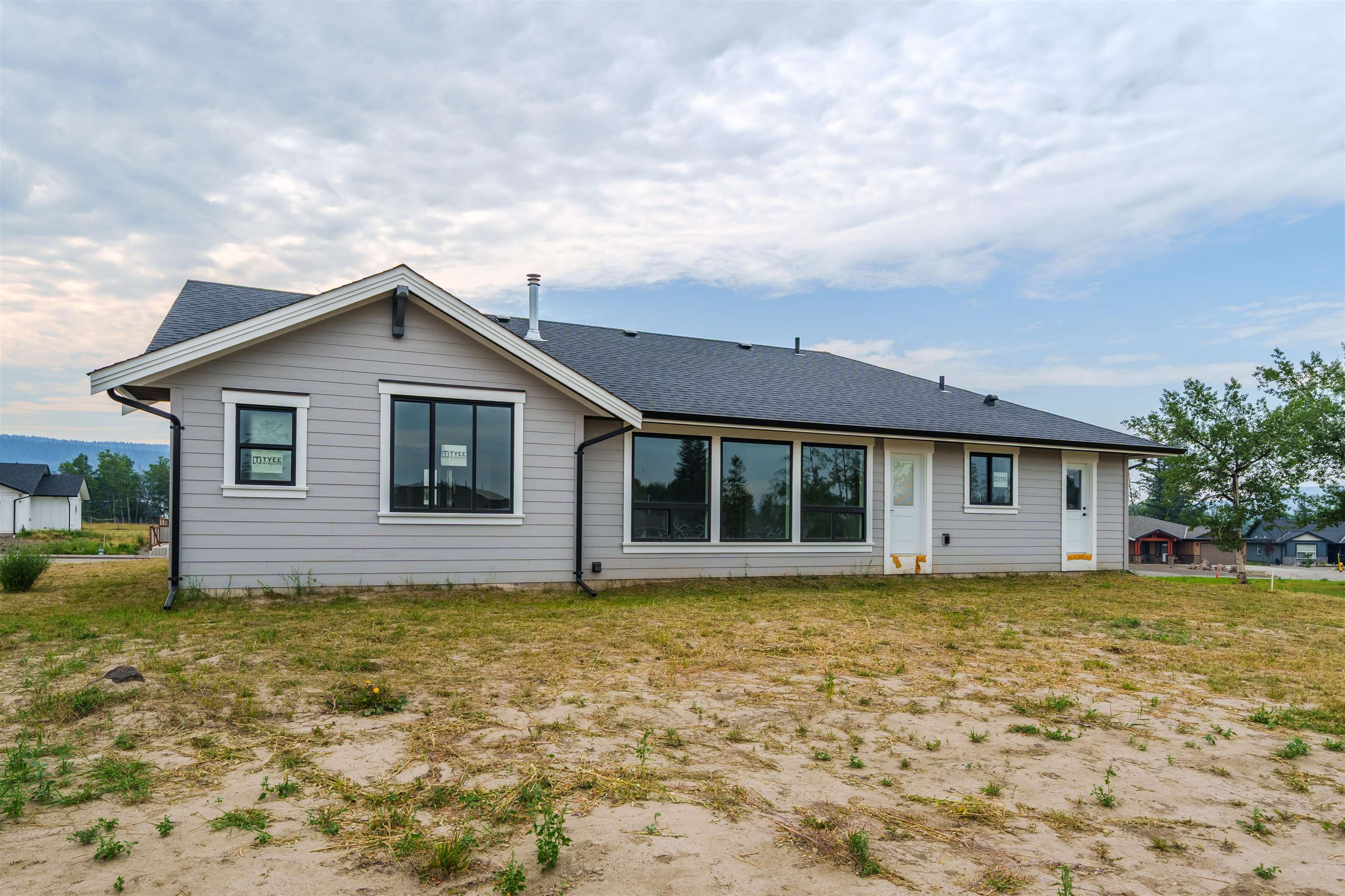 345 Sandhill Crescent