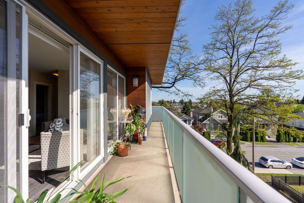 listing image 1103928401393490139